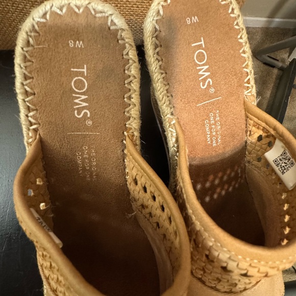 Beige Woven Wedge Sandals - Picture 5 of 7